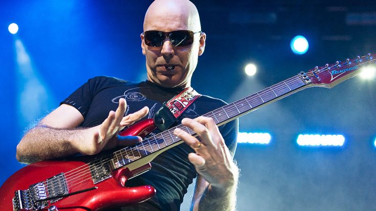 Joe Satriani Puts On An Absolute Masterclass And Wows Entire Audience! | Society Of Rock Videos
