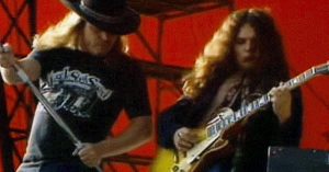 Flashback To Lynyrd Skynyrd’s Career Defining Knebworth Performance Of “Call Me The Breeze”