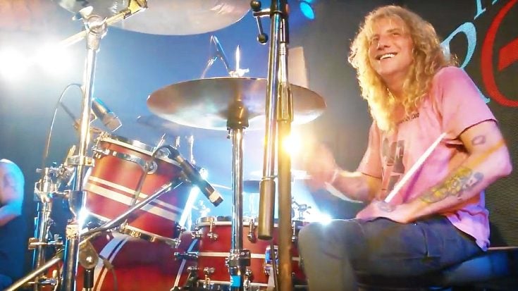 Steven Adler Surprises Guns N’ Roses Tribute Band—Hops On Drums For Epic Jam Session! | Society Of Rock Videos