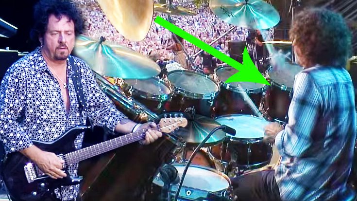 Toto Perform “Hold The Line” In 2012 | Drummer Rips Insane Drum Solo! | Society Of Rock Videos