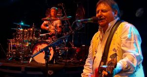 Relive The Magic Of Emerson Lake & Palmer’s Final Concert With “Welcome Back My Friends”