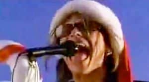 Christmas Just Isn’t Complete Without Steven Tyler’s Rockin’ “Santa Claus Is Coming to Town”