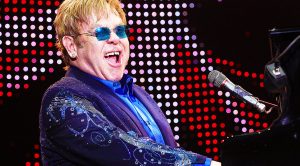Watch Elton John Crash This Extravagant Russian Wedding, And Give A Breathtaking Performance!