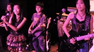 Young Rock Band Hits The Stage For Phenomenal “Sweet Child O’ Mine” Cover—Crowd Is Amazed!