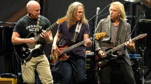 Flashback: The Eagles Reunite With Founding Guitarist Bernie Leadon For “Peaceful Easy Feeling” Performance