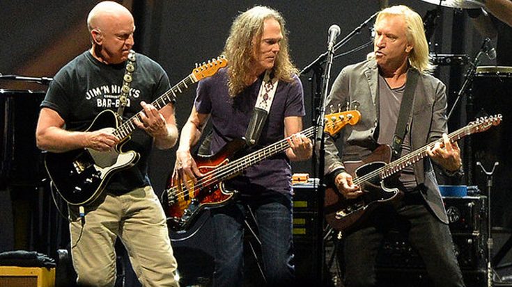Flashback: The Eagles Reunite With Founding Guitarist Bernie Leadon For “Peaceful Easy Feeling” Performance | Society Of Rock Videos