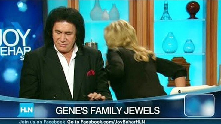 Awkward Interview Prompts Gene Simmons’ Wife To Walk Out On Him On Live TV | Society Of Rock Videos