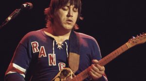 The Stardust Hits The Fan In Terry Kath’s Cosmic “Oh, Thank You Great Spirit” Tribute To Jimi Hendrix