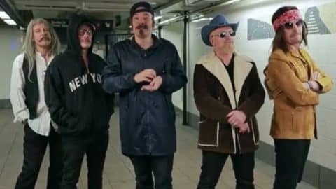 U2 Went Busking In NYC Subway – And No One Recognized Them! | Society Of Rock Videos