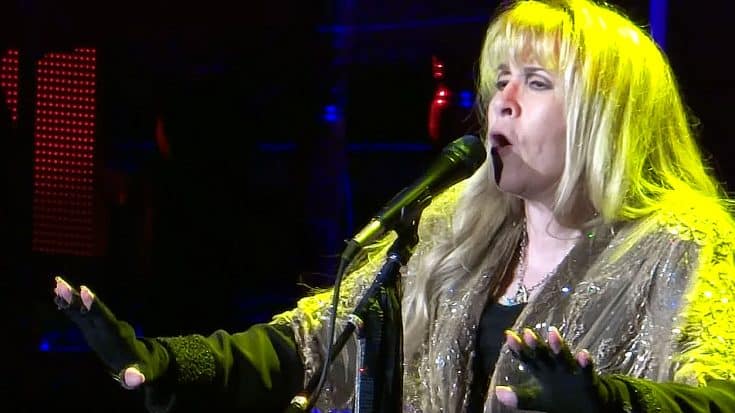 When Stevie Nicks Stopped In San Diego, She Belted Out “Gold Dust Woman” Like Nobody’s Bussiness | Society Of Rock Videos
