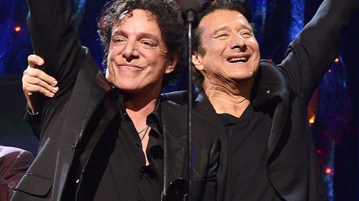 After 20 Long Years Away, Steve Perry Finally Joins Journey Onstage | Society Of Rock Videos