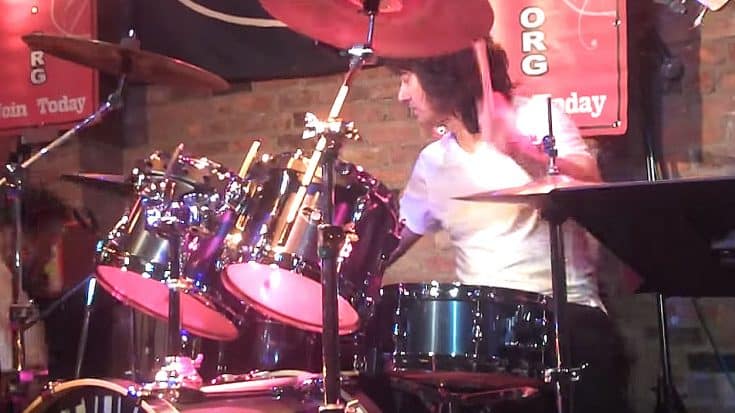 Not Even A Lost Drumstick Is Enough To Throw Michael Cartellone Off His “Gimme Three Steps” Jam! | Society Of Rock Videos