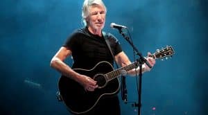 Roger Waters Gets Support From Rock Legends