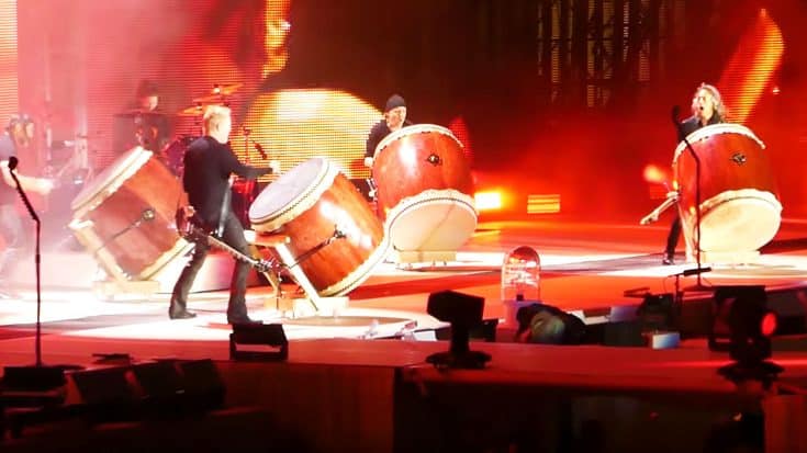 Metallica Members Ditch Instruments, And Engage In Epic Drum Jam That Makes The Crowd Go Wild! | Society Of Rock Videos