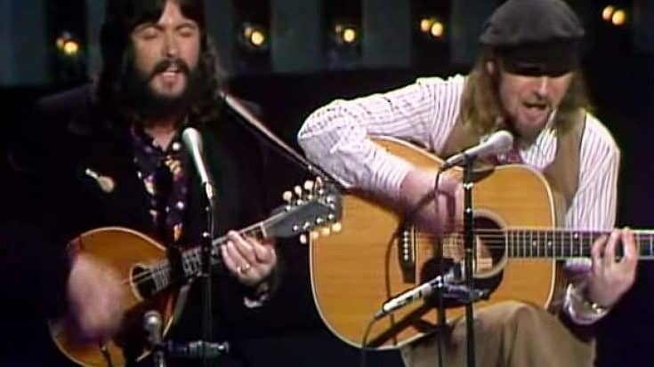 Seals And Crofts Serve Up A Serious Case Of The Warm And Fuzzies In This Performance Of “Summer Breeze”