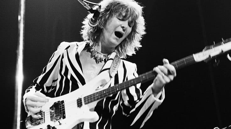 Chris Squire’s Isolated Bass Track On Yes’ ‘Roundabout’ Surfaces, And It’s Absolutley Hypnotizing! | Society Of Rock Videos