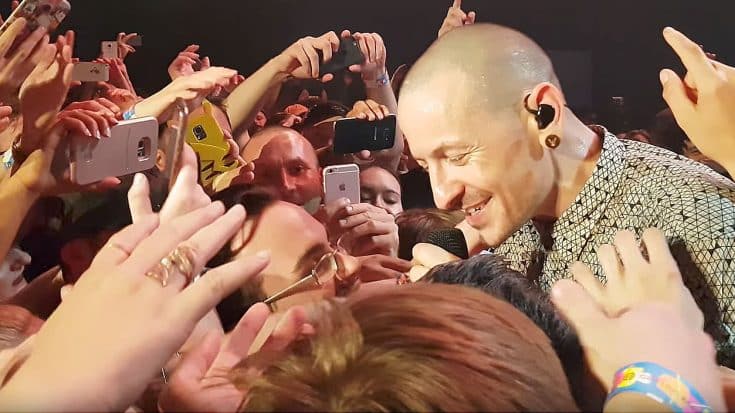 Nothing Sums Up Chester Bennington’s Legacy Better Than This Intimate Moment With Fans At His Final Show | Society Of Rock Videos