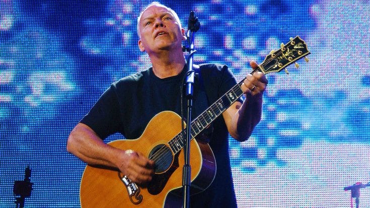 David Gilmour Brings Crowd To Tears With Chilling Acoustic Performance of ‘Shine On You Crazy Diamond’! | Society Of Rock Videos