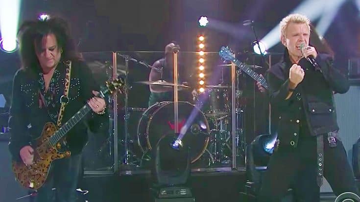 Billy Idol Crashes ‘Late Late Show,’ & Sounds Better Than Ever In This Gritty ‘White Wedding’ Performance! | Society Of Rock Videos