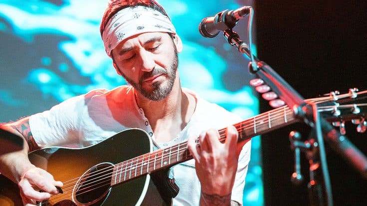 Godsmack’s Haunting, Acoustic Tributes to Late Legends Chris Cornell & Chester Bennington Will Give You Chills