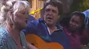 ‘Roseanne’ Cast Sings, But Keep An Eye On Bonnie Bramlett – Her Castmates Never Saw This Coming!
