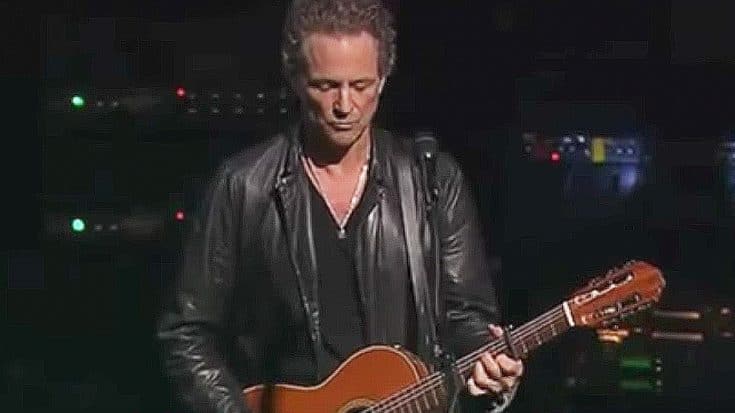 With A Guitar In His Hands, Lindsey Buckingham Takes Centerstage And Dazzles With “Big Love” | Society Of Rock Videos
