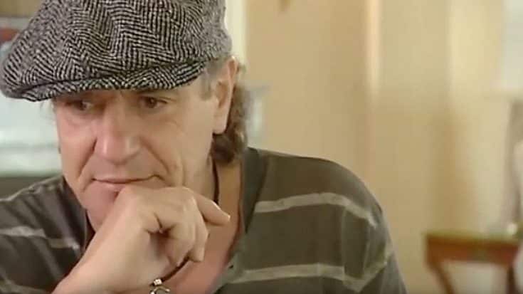 AC/DC’ Brian Johnson Shares Thoughts On Taylor Hawkins’ Drumming Style | Society Of Rock Videos