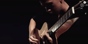 This Teen Doing Beethoven’s 5th Symphony On Solo Acoustic Guitar Is Beyond Talented