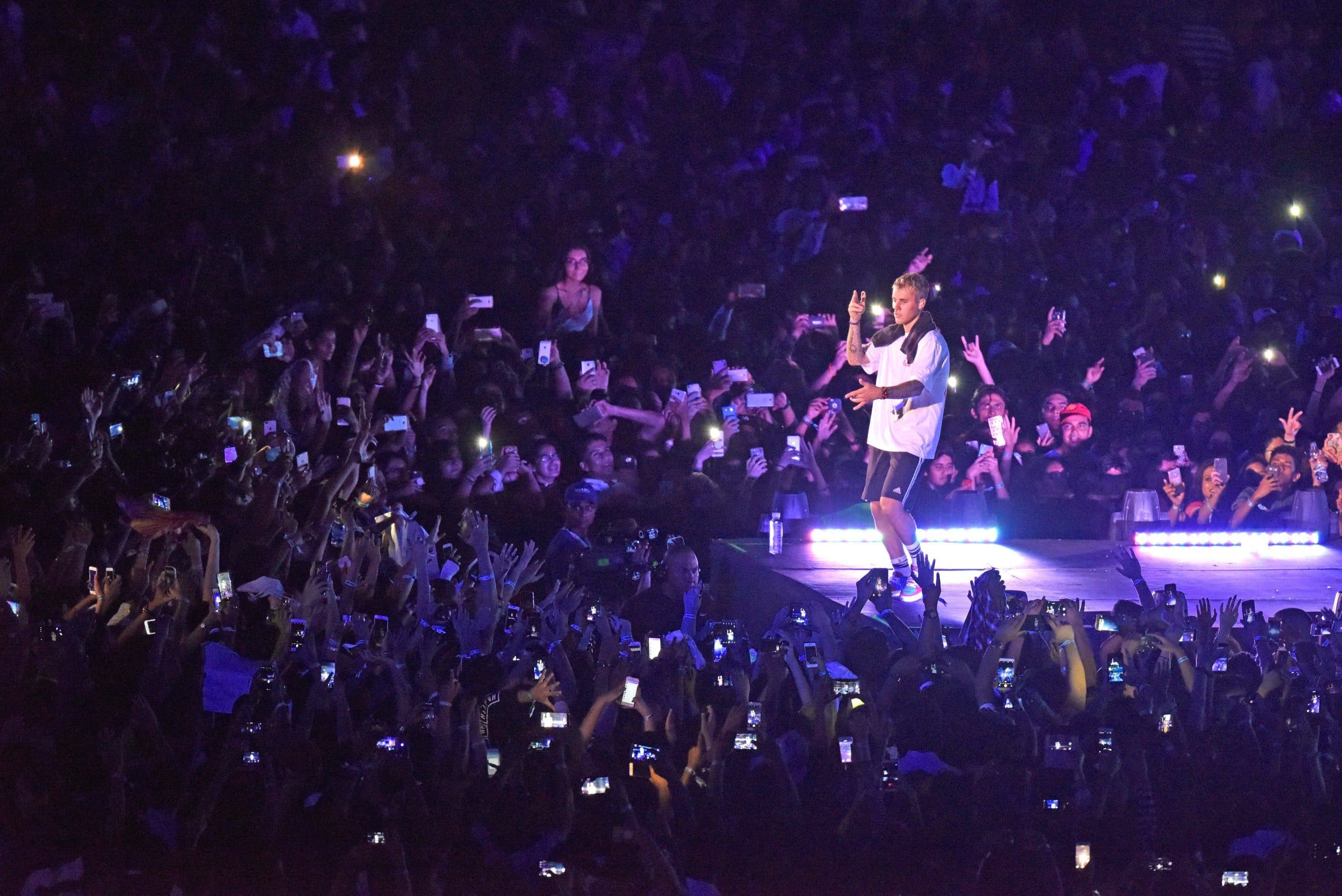 The Real Reason Why Music Quality Is Going Down In The Age Of Pop