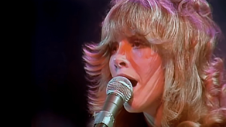 The 10 Best Rocks Songs By Women Rock Legends | Society Of Rock Videos