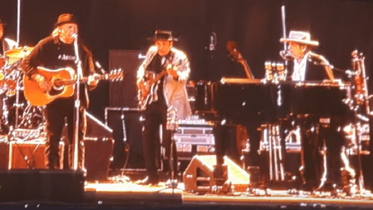 Neil Young And Bob Dylan Duet Again After 25 Years – Watch! | Society Of Rock Videos