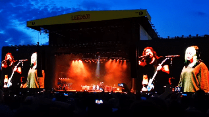 Watch Dave Grohl’s Daughter Sing “My Hero” With The Foo Fighters | Society Of Rock Videos