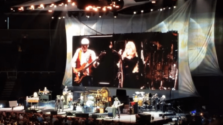 Lindsey Buckingham Return To Fleetwood Mac Is “Unlikely” | Society Of Rock Videos
