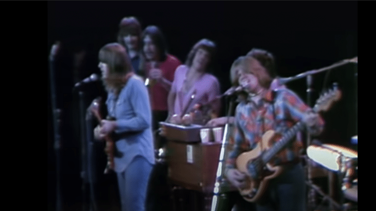 1970 Massachusetts: Chicago Performs “25 or 6 to 4” | Society Of Rock Videos