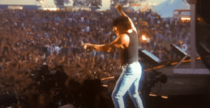 1991 Donington: AC/DC Performs “Thunderstruck” In Front Of 72,500 People