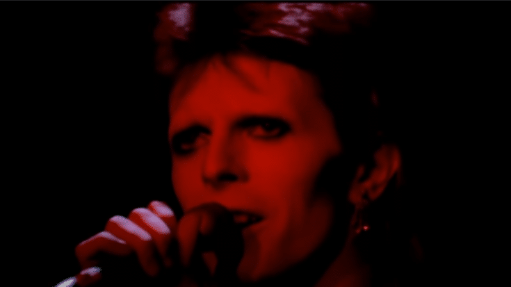 Watch David Bowie Perform “Rock ‘N’ Roll Suicide” Live Back in 1973 | Society Of Rock Videos