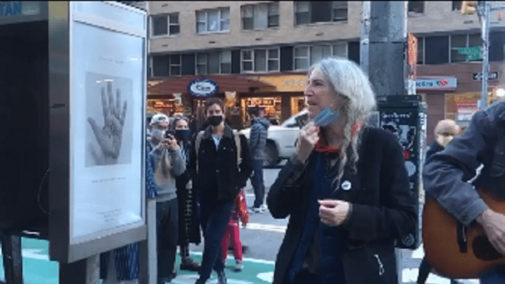Patti Smith and Guitarist Lenny Kaye Deliver Performance For NY Voters | Society Of Rock Videos