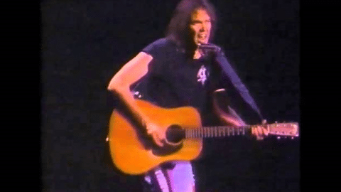 Neil Young Solo Rockin In The Free World Acoustic Guitar Society Of Rock