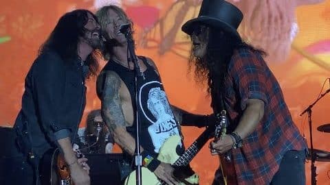 Guns N’ Roses Got Cut Off During ‘Paradise City’ Performance | Society Of Rock Videos