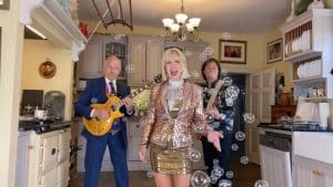 Toyah Release “Rhythm In In My House” Video With Robert Fripp