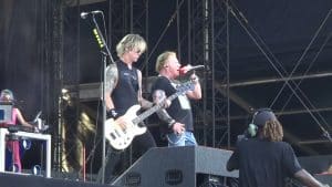 Netherlands Was Shook With Guns n’ Roses ‘Back In Black’ Cover