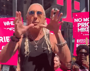 Dee Snider Protest In NY Sings ‘We’re Not Gonna Take It’