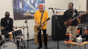 Keith Richards Shares His Backstage Warm-up Jam In Germany
