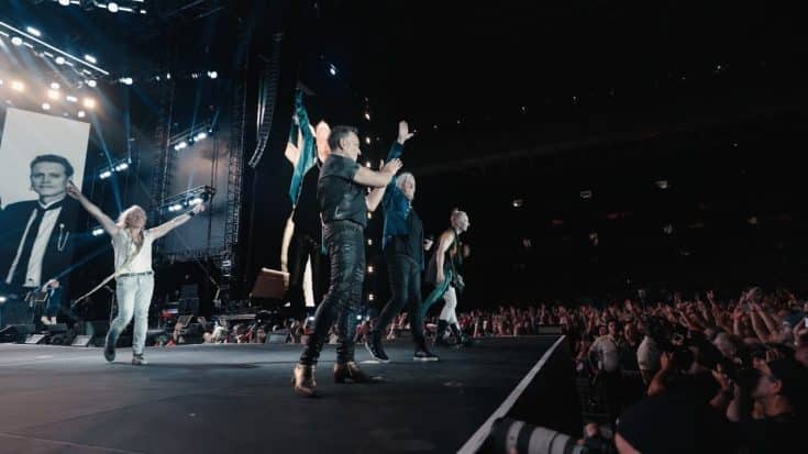 Def Leppard Shares Video Highlights Of Favorite 2022 Concert Moments | Society Of Rock Videos