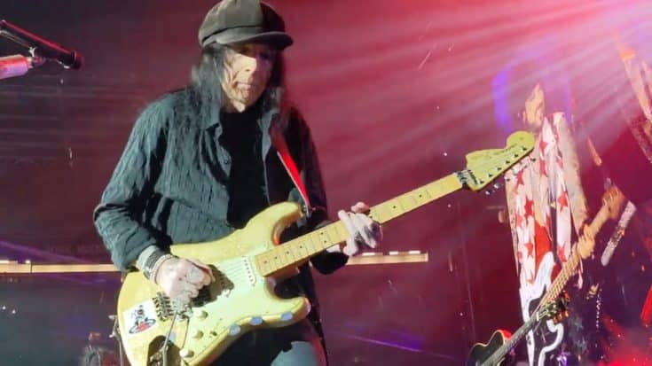 The Last Concert Performance Of Mick Mars | Society Of Rock Videos