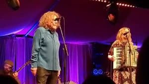 Robert Plant and Donovan Teams Up For “Season Of The Witch” Performance – Watch