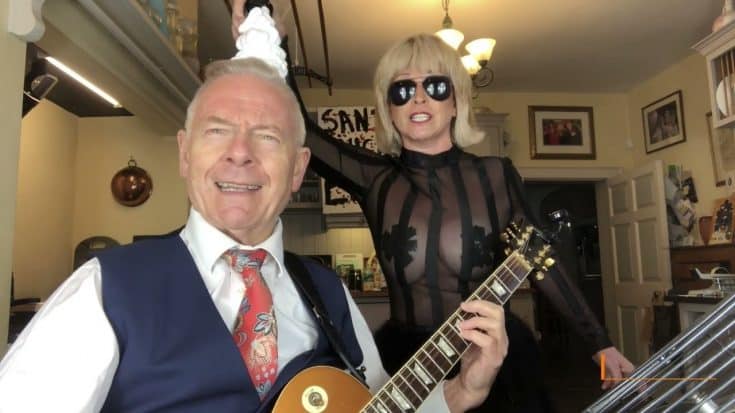 Robert Fripp and Toyah Gives Punk Rendition Of ‘Rockin Around The Christmas Tree’ | Society Of Rock Videos