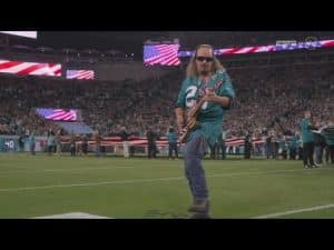 Watch Paul Wane of Jacksonville Crushed His Guitar Solo of the “Star Spangled Banner”