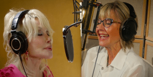 Dolly Parton and Olivia Newton-John Sings “Jolene” Together – Watch