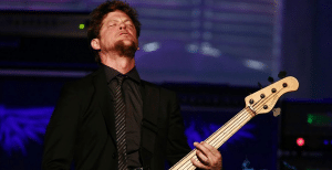 Jason Newsted Shares Why He Thinks Metallica Was “Best Garage Duo Ever”